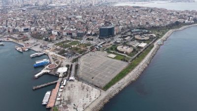 Kadıköy Rıhtım Meydanı’nda uzun yıllardır bin 60 araç kapasitesiyle hizmet