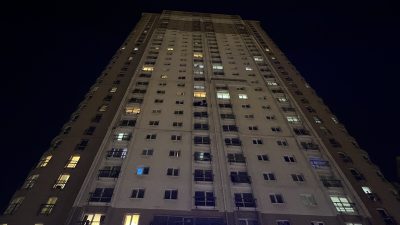 İstanbul Esenyurt’ta lüks bir sitenin bahçesinde bulunan cansız beden bölgede