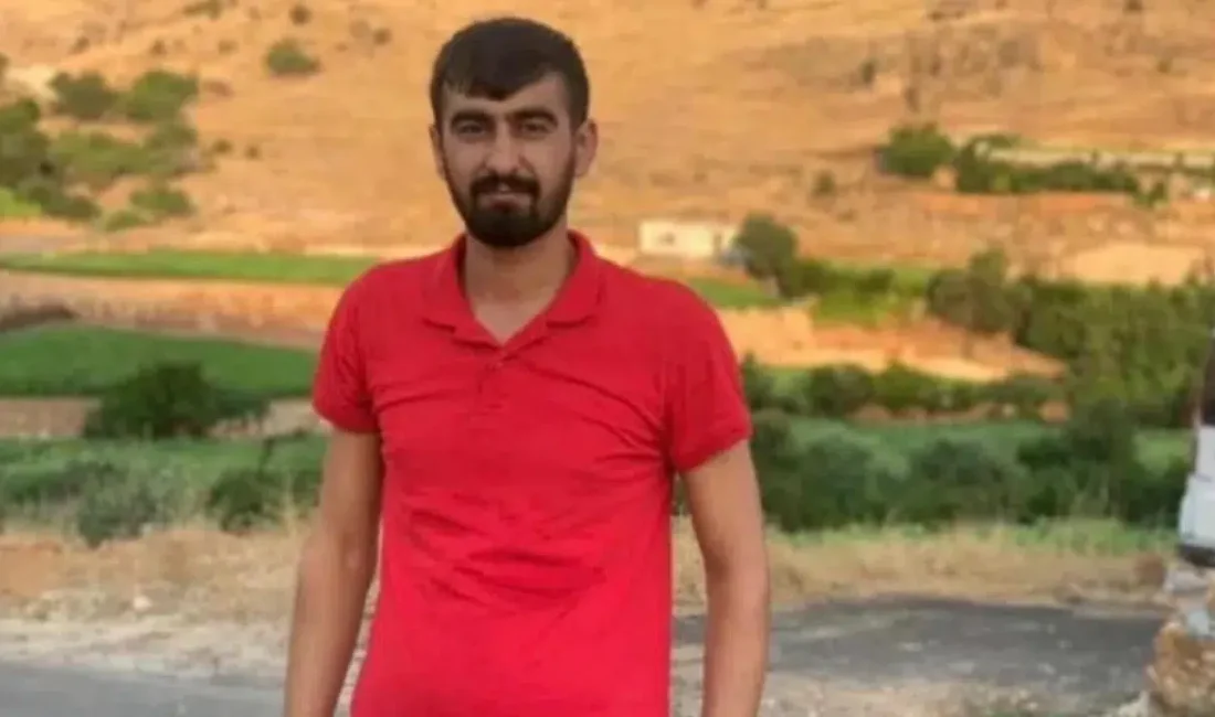 Mardin’in Kızıltepe ilçesinde servis minibüsünü temizlemek isteyen 27 yaşındaki Serhat