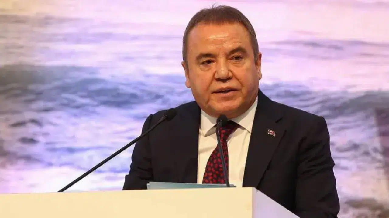 İstanbul Büyükşehir Belediyesi bünyesinde yürütülen geniş kapsamlı yolsuzluk soruşturmasında sıcak