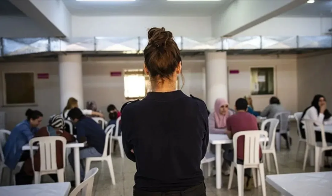 Hakkında onlarca yıl kesinleşmiş hapis cezası bulunmasına rağmen çocuk sahibi