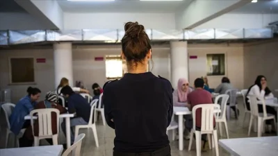 Hakkında onlarca yıl kesinleşmiş hapis cezası bulunmasına rağmen çocuk sahibi