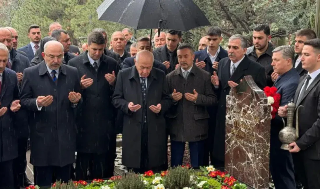 Milliyetçi Hareket Partisi Genel Başkanı Devlet Bahçeli, bayram namazının ardından