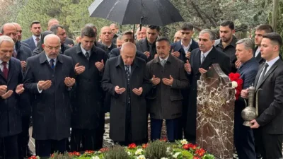 Milliyetçi Hareket Partisi Genel Başkanı Devlet Bahçeli, bayram namazının ardından