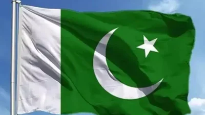 Pakistan genelinde etkisini artıran sağanak yağışlar büyük bir yıkımı beraberinde