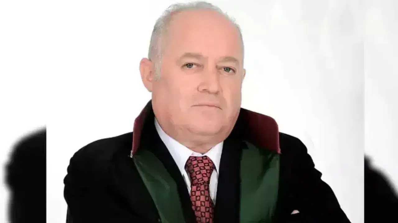 Antalya Barosu’na kayıtlı avukat Mehmet Şimşek, ABD Başkanı Donald Trump