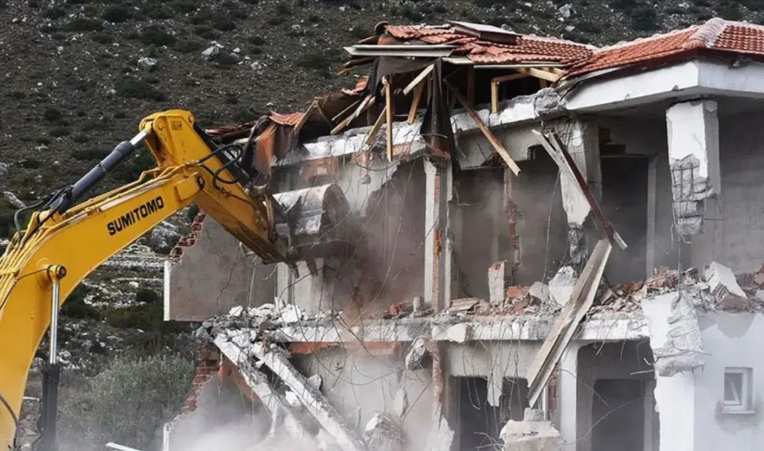 Muğla’nın gözbebeği Bodrum’da, Kumbahçe sahilindeki işgallere karşı dev bir operasyon