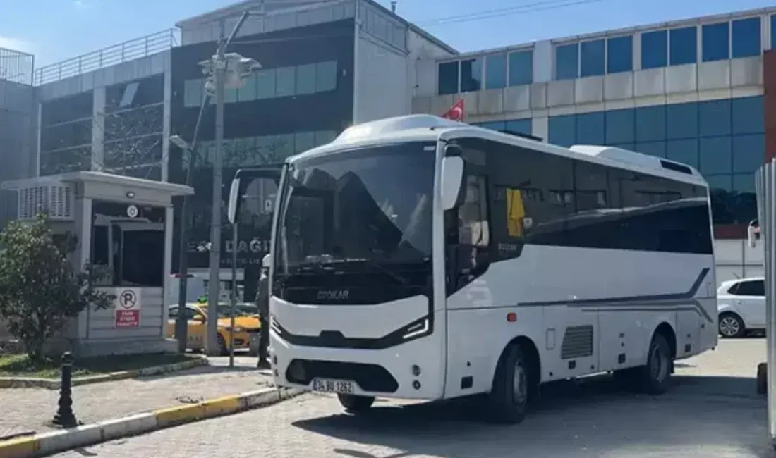 İstanbul merkezli yürütülen geniş kapsamlı uyuşturucu soruşturmasında sıcak saatler yaşanıyor.