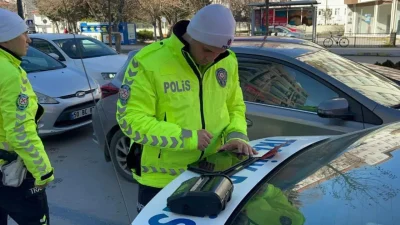 İstanbul Bağcılar’da trafikte yaşanan gerginlik sonrası bir başka sürücünün camını