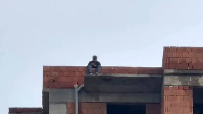 Antalya’nın Aksu ilçesinde eşiyle tartıştıktan sonra telefonlarına cevap alamayan bir