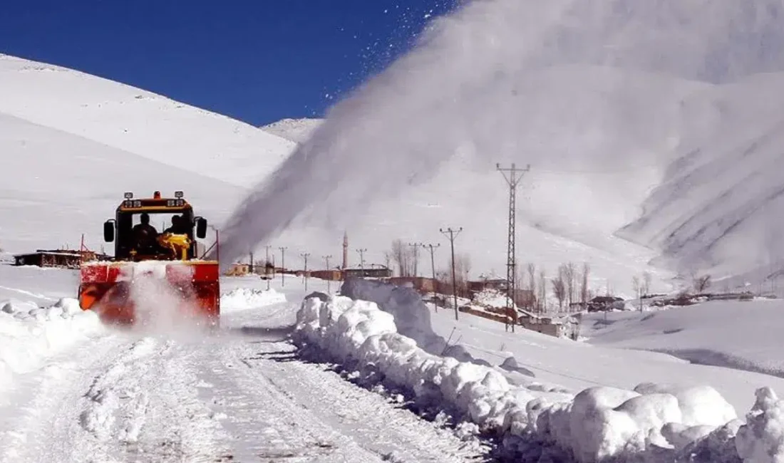 Doğu Anadolu Bölgesi’ni etkisi altına alan yoğun kar yağışı ve