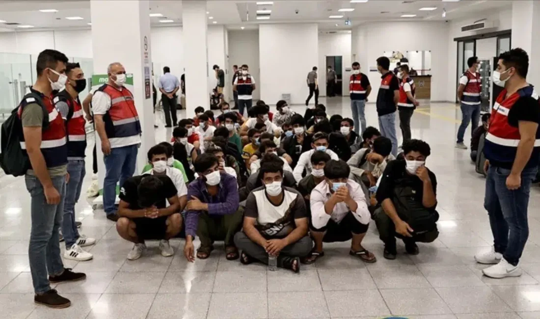 Aydın’ın Didim ilçesinde jandarma ve Sahil Güvenlik ekiplerinin koordineli çalışmasıyla