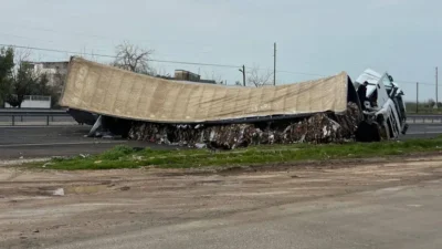 Mardin’in Nusaybin ilçesinde sabahın erken saatlerinde meydana gelen trafik kazasında