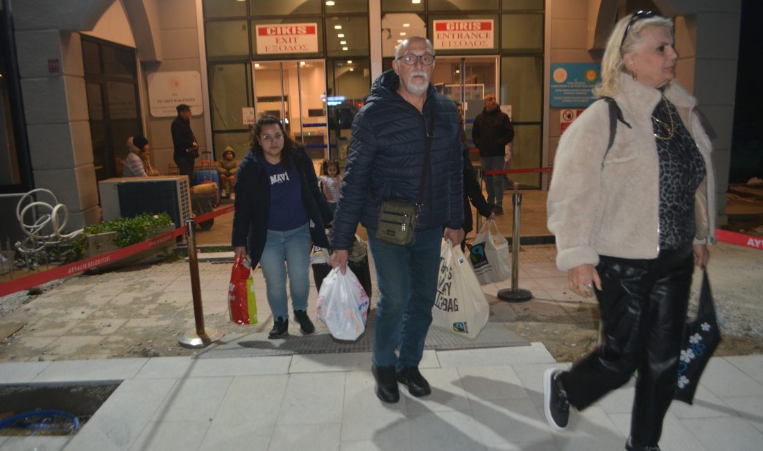 Ramazan Bayramı tatili için gittikleri Yunanistan’ın Midilli Adası’nda çiftçi eylemi