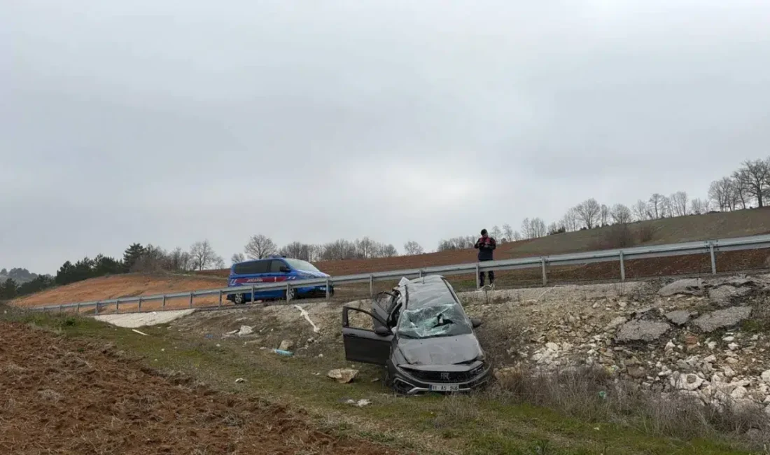 Bilecik’in Okluca köyü mevkiinde meydana gelen trafik kazasında kontrolden çıkan