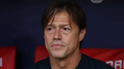 Sevilla’nın tecrübeli çalıştırıcısı Matias Almeyda, yeşil sahaların çok ötesine geçen