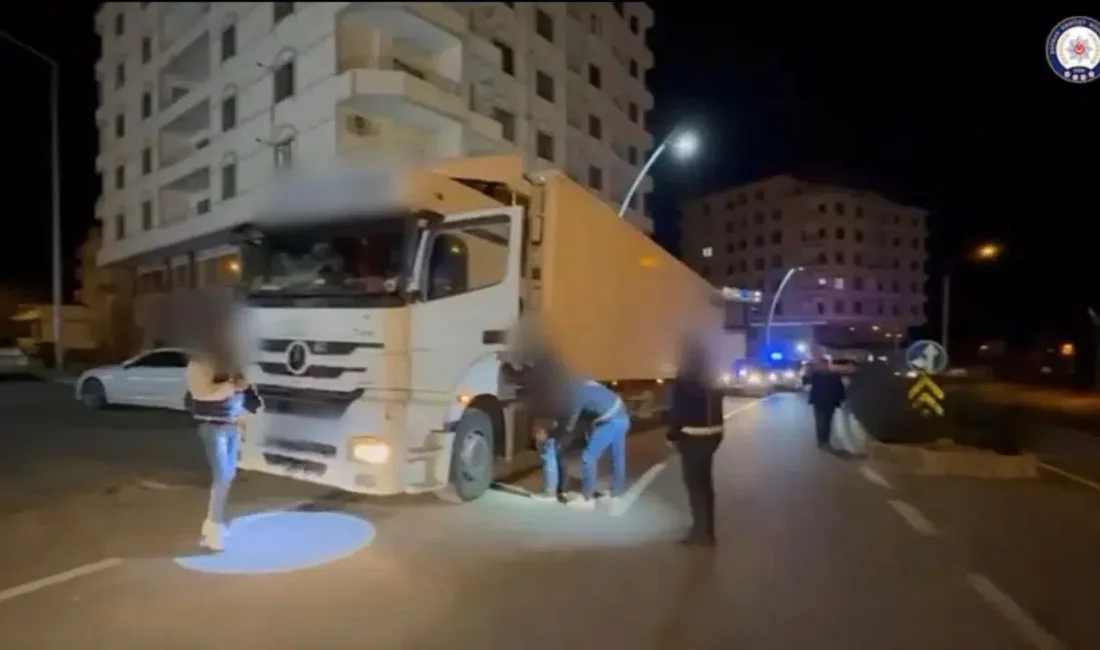 Batman’da Göçmen Kaçakçılığıyla Mücadele ekiplerinin gerçekleştirdiği titiz operasyon sonucunda, bir