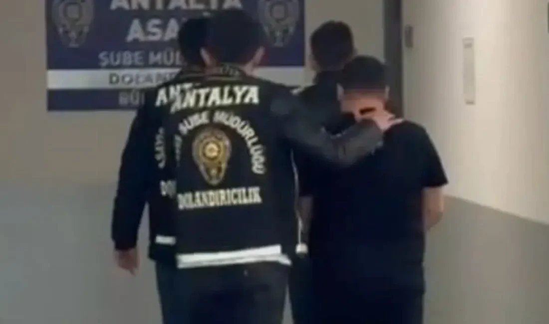 Antalya’da kendilerini devlet büyüğü ve akrabası olarak tanıtarak bir vatandaşı