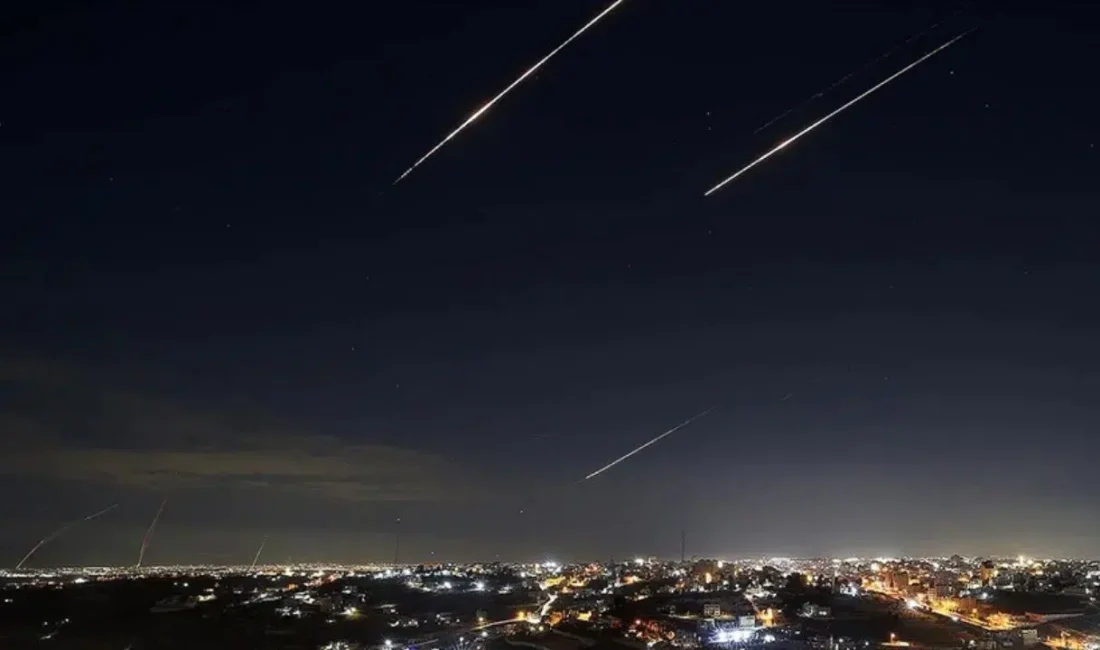 İsrail ordusu tarafından yapılan son dakika açıklamasıyla İran’ın beklenen füze