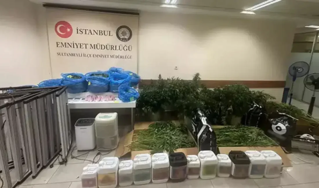 İstanbul Sultanbeyli’de zehir tacirlerine yönelik gerçekleştirilen dev operasyonda, bir evin
