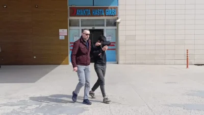 Bursa’nın İnegöl ilçesinde, vatandaşları kendisini kamu görevlisi gibi göstererek dolandıran