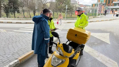 Tekirdağ’ın Kapaklı ilçesinde emniyet güçleri tarafından gerçekleştirilen titiz trafik denetimleri