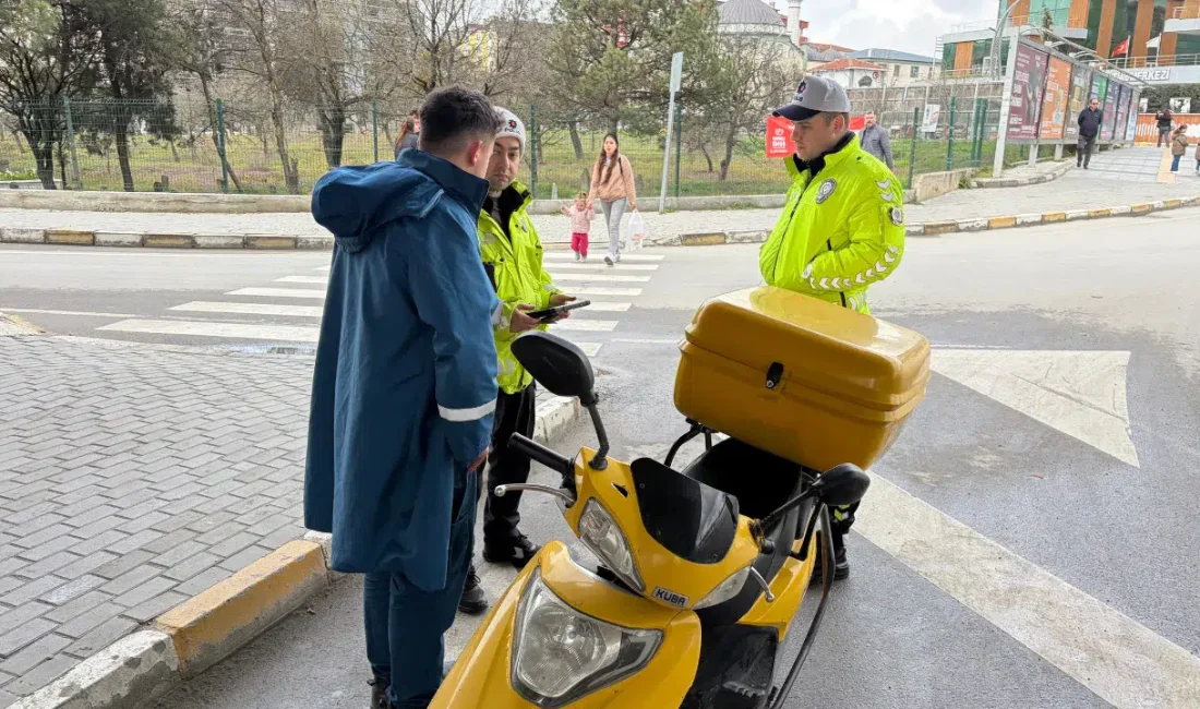 Tekirdağ’ın Kapaklı ilçesinde gerçekleştirilen trafik denetimleri sırasında kask takmadığı tespit