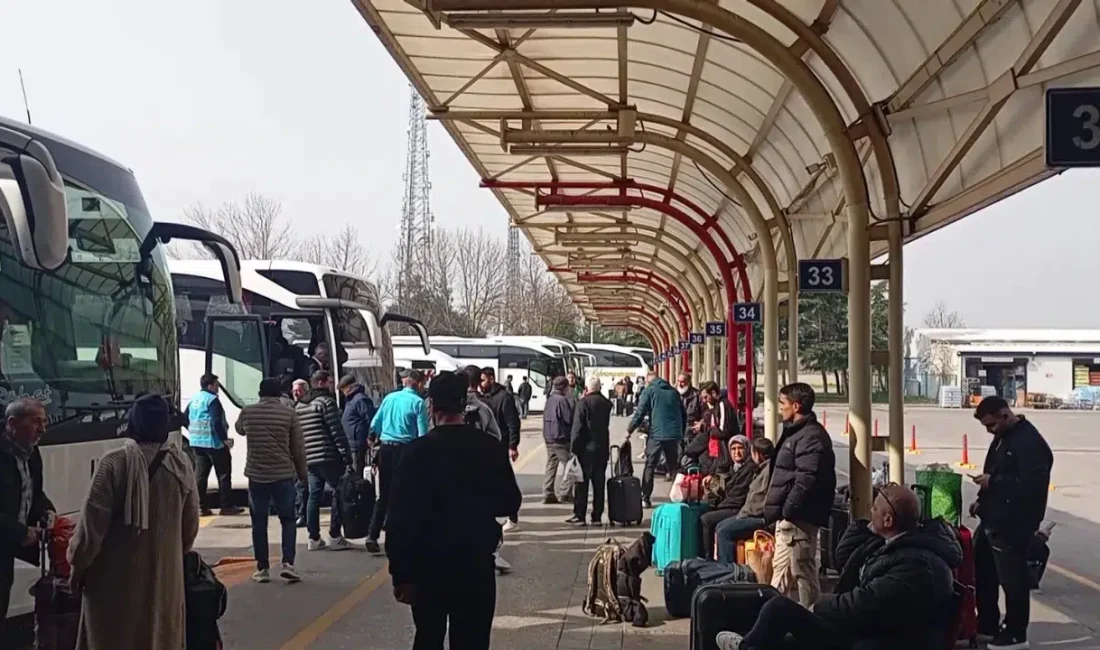 Bursa Şehirlerarası Otobüs Terminali’nde yaklaşan bayram öncesinde beklenen büyük hareketlilik