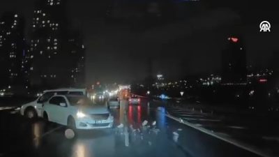 İstanbul Esenyurt’ta dün akşam saatlerinde TEM Otoyolu üzerinde yaşanan feci