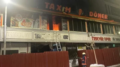 Van’ın İpekyolu ilçesinde kentin en işlek noktalarından birinde bulunan dönerci