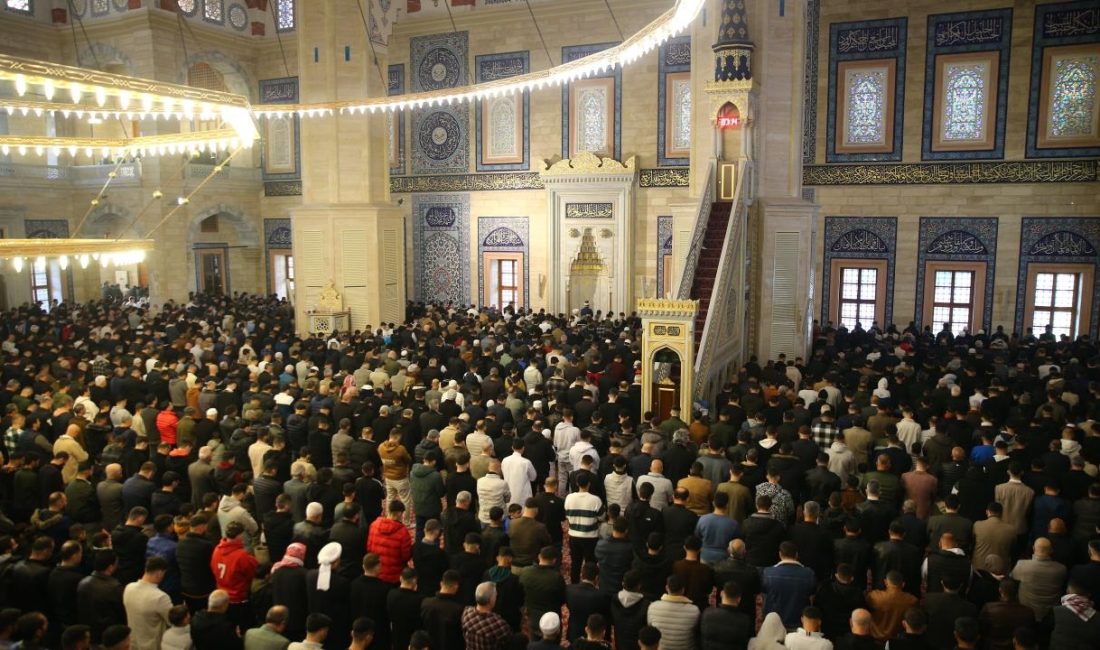 Türkiye’nin devlet zirvesi ve kabine üyeleri yayımladıkları Ramazan Bayramı mesajlarında