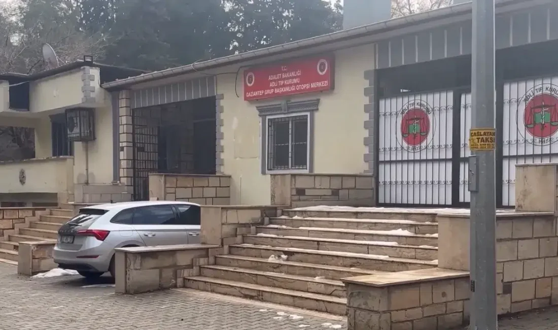 Gaziantep’te görev yaptığı fabrikada forkliftten düşerek ağır yaralanan ve günlerdir