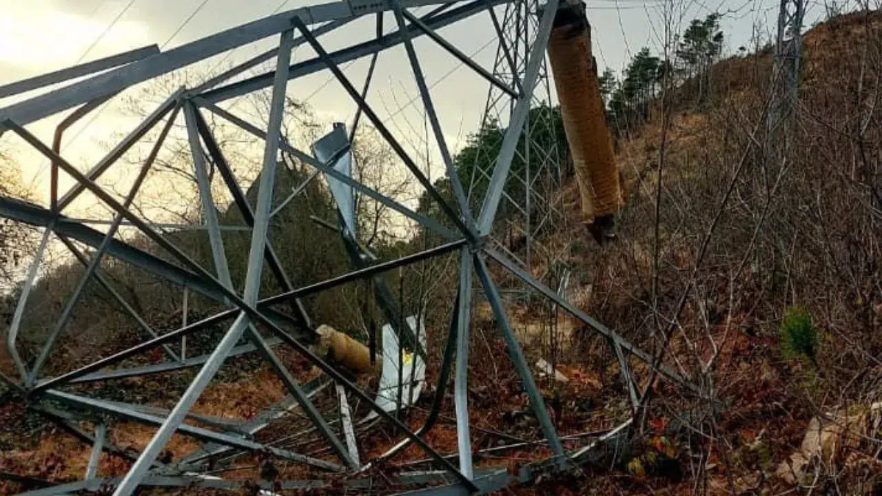 Artvin’in Arhavi ilçesinde akıllara durgunluk veren bir hırsızlık olayı yaşandı.