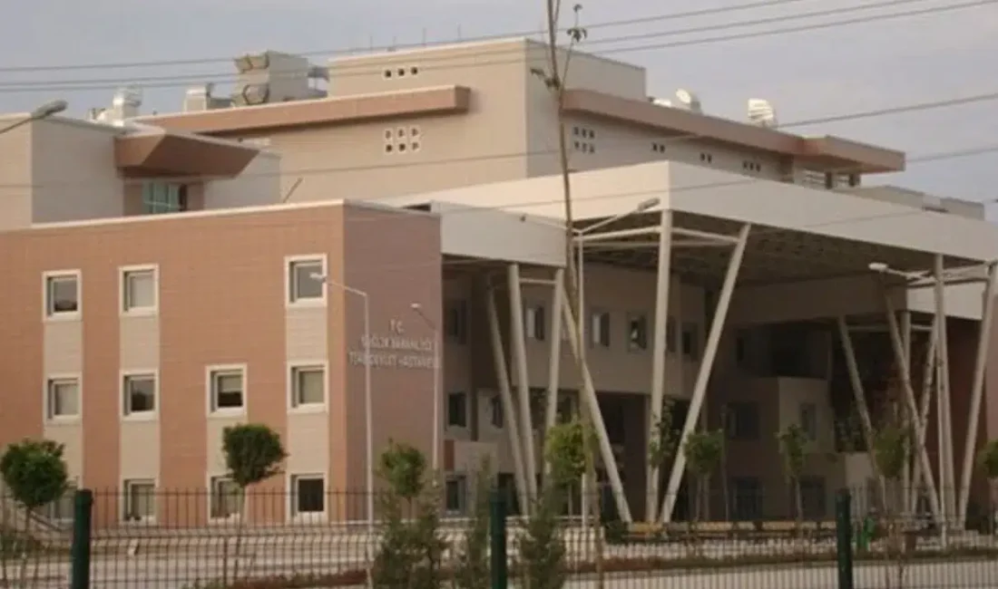 İzmir’in Tire ilçesinde bulunan devlet hastanesinde staj yapan bir lise