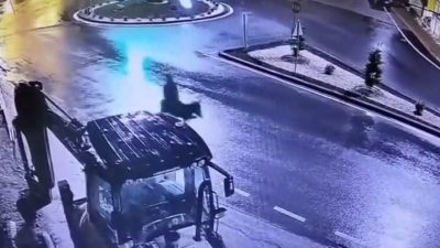 Kayseri’de önce forklift çalarak kuyumcu dükkanına dalan, ardından altınlarla birlikte