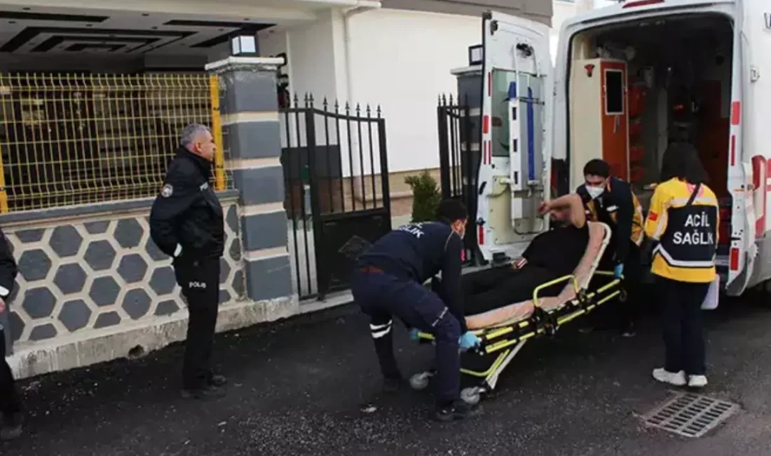 Aksaray’da henüz belirlenemeyen bir sebeple çıkan tartışma bir anda şiddetli