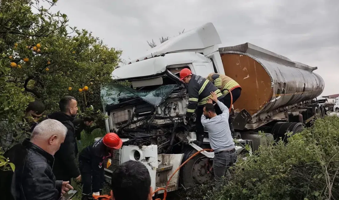 Hatay’da meydana gelen feci trafik kazasında bir tanker ile binek