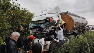 Hatay’da meydana gelen feci trafik kazasında bir tanker ile binek
