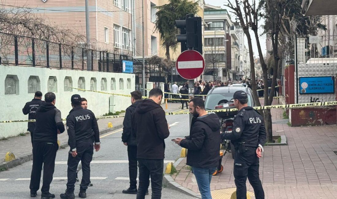 İstanbul’un Fatih ilçesinde güpegündüz yaşanan kan donduran olayda, sokakta yürüyen