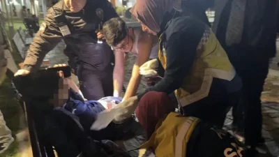 Aksaray’ın Ereğli ilçesinde huzur dolu bir akşam saatinde parkta oturan