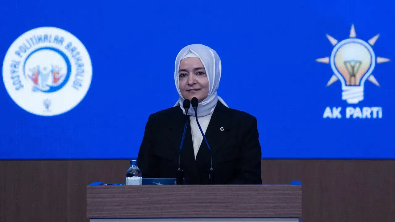 AK Parti Genel Başkan Yardımcısı Fatma Betül Sayan Kaya, CHP