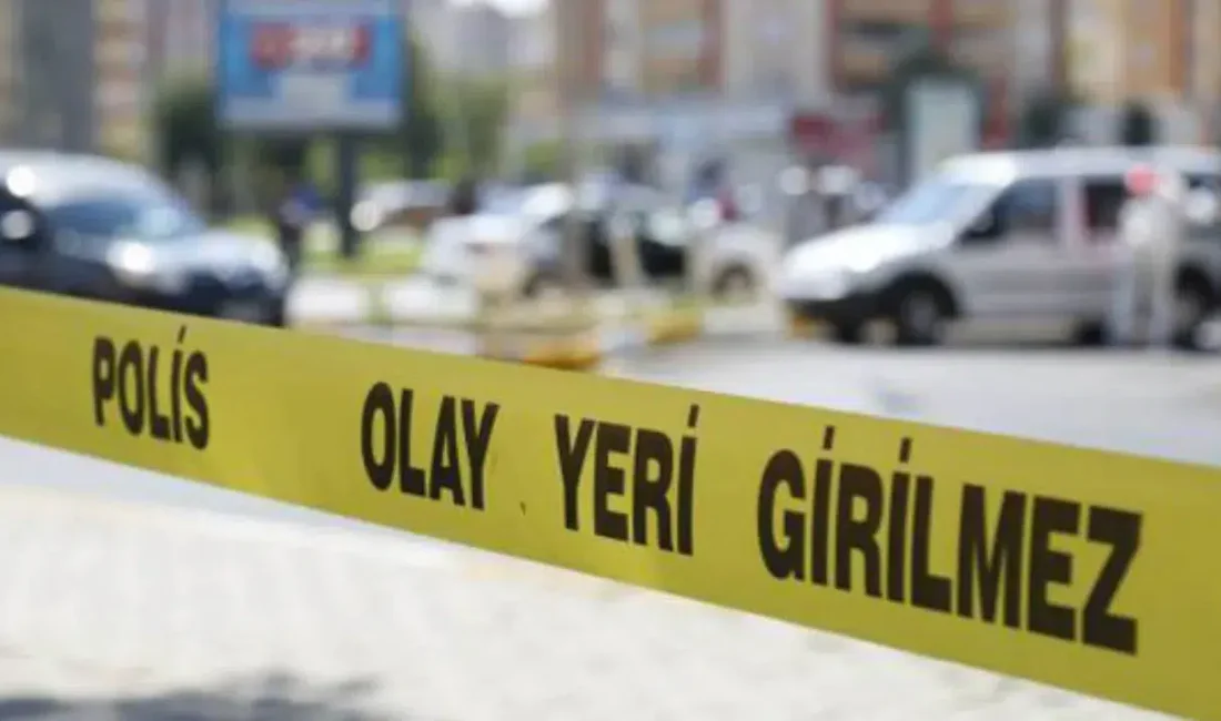 Isparta’nın Eğirdir ilçesinde hakimiyetini kaybeden motosiklet sürücüsü asfalt zemine savrularak