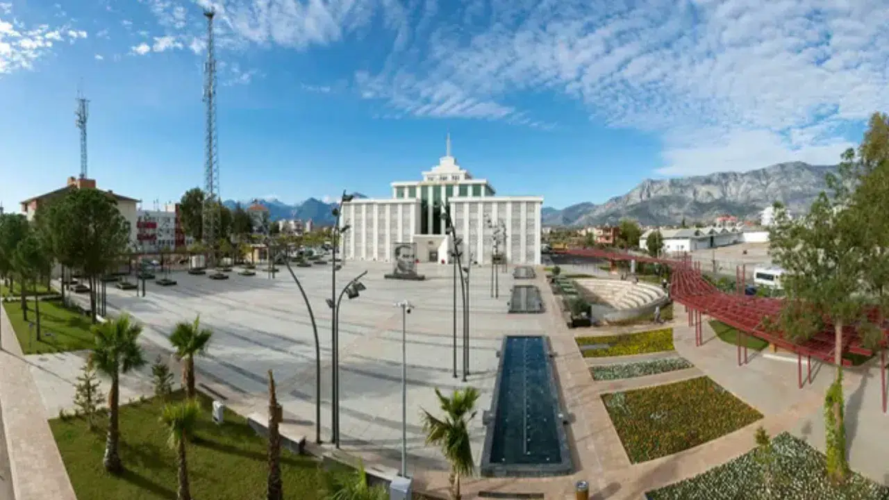 Antalya’da CHP’li Döşemealtı Belediyesi’nin geçmiş dönemdeki faaliyetlerine yönelik yürütülen dev
