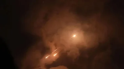 İran’ın İsrail’e yönelik başlattığı 6 dalgalı devasa füze saldırısı bölgede