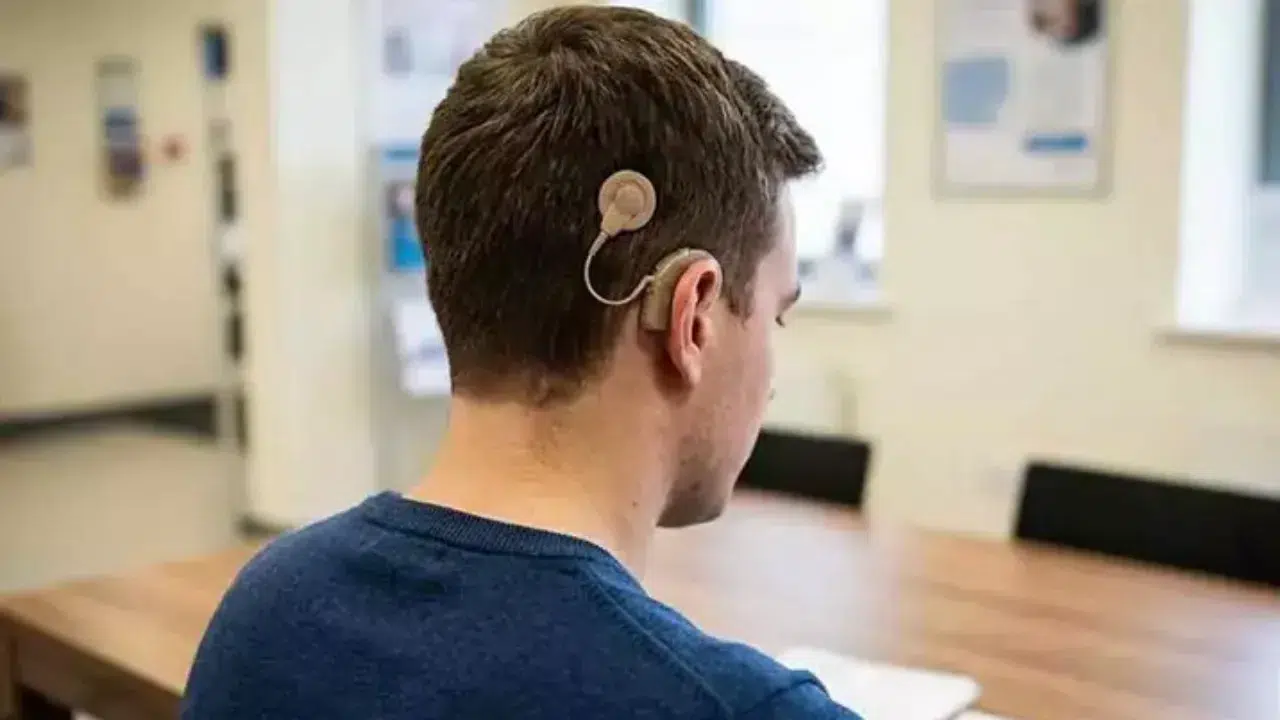 Ankara’da yaşayan işitme engelli bir vatandaşın başlattığı hukuk mücadelesi milyonlarca