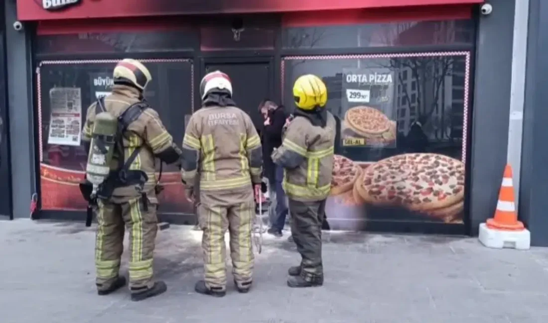 Bursa’nın Nilüfer ilçesinde gece saatlerinde yükselen alevler korku dolu anlar