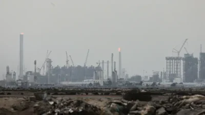 Orta Doğu’da tırmanan gerilim küresel piyasaları sarsmaya devam ederken petrolün