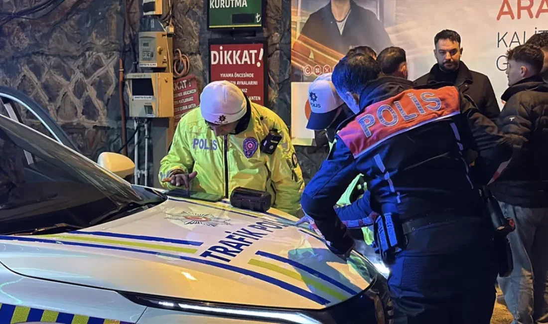 Erzurum sokaklarında polisin “dur” ihtarına uymayarak kaçmaya çalışan motosiklet sürücüsü,