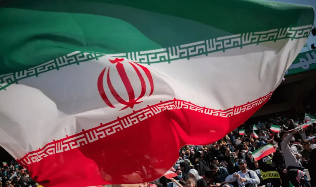 İran’ın başkenti Tahran’da hava savunma sistemlerinin devreye girmesiyle büyük bir