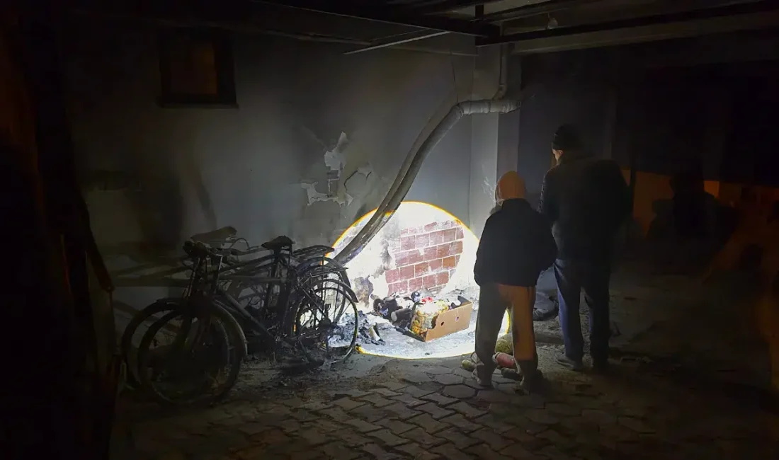 Eskişehir’de bir apartman garajında aniden yükselen alevler mahalle sakinlerine korku
